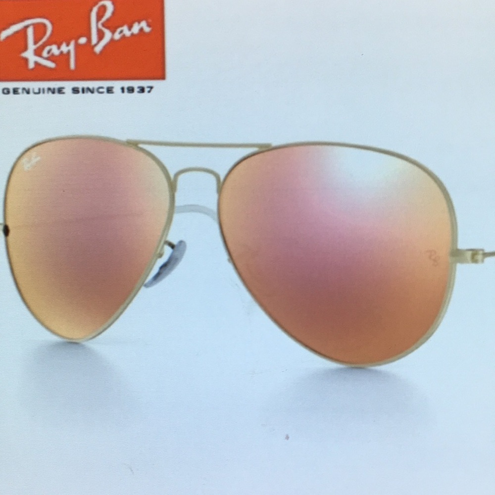 Ray-Ban Gold Aviator Sunglasses with Pink Lenses